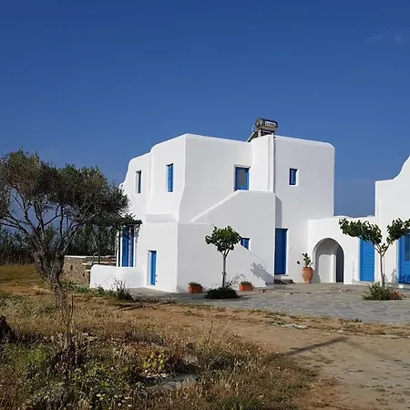 Petroto Abodes * Agia Anna (Naxos)