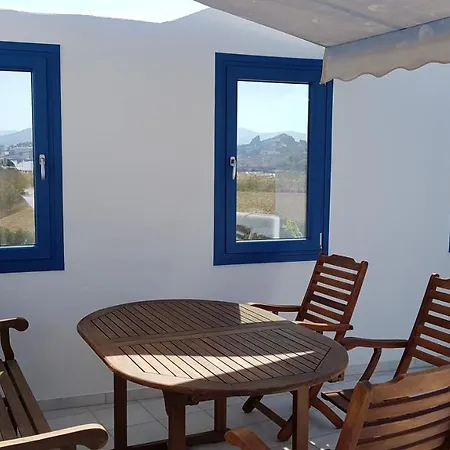 Petroto Abodes דירה