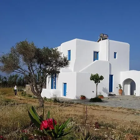 Petroto Abodes * Agia Anna (Naxos)